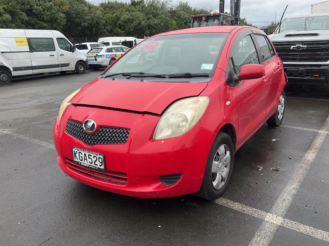 Photo '3' of Toyota Vitz