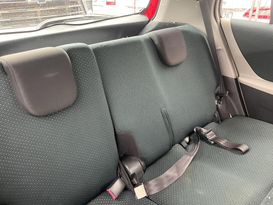 Photo '10' of Toyota Vitz