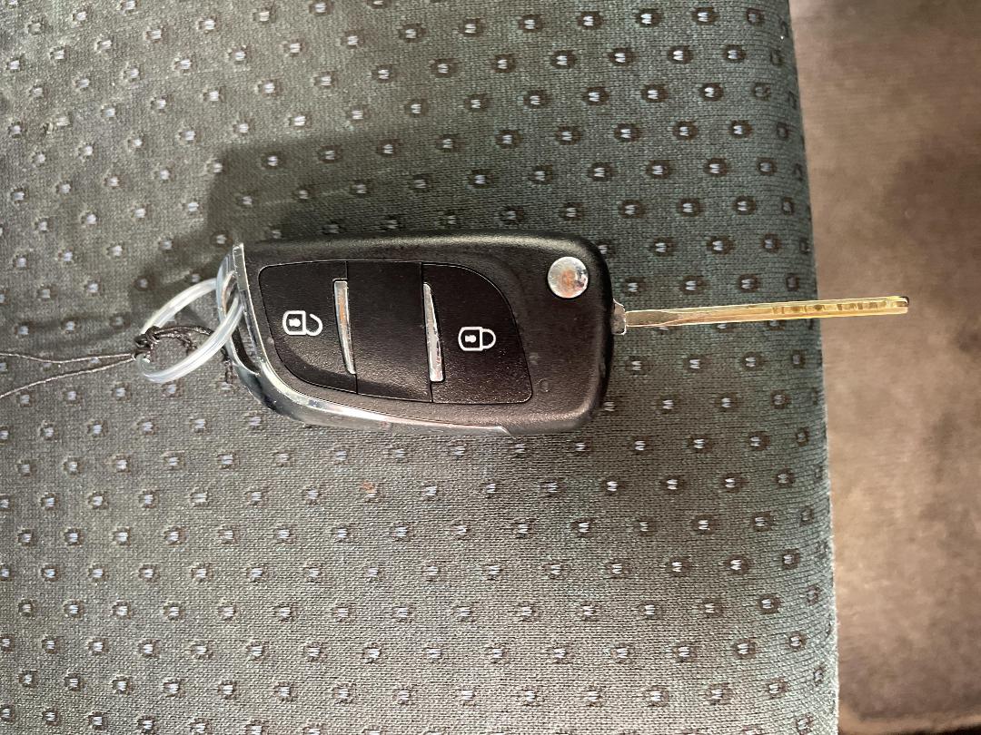 Photo '22' of Toyota Vitz Photo '22' of Toyota Vitz