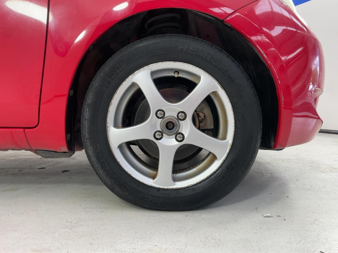 Photo '9' of Toyota Vitz