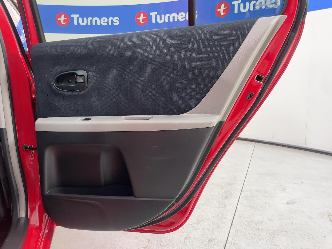 Photo '19' of Toyota Vitz