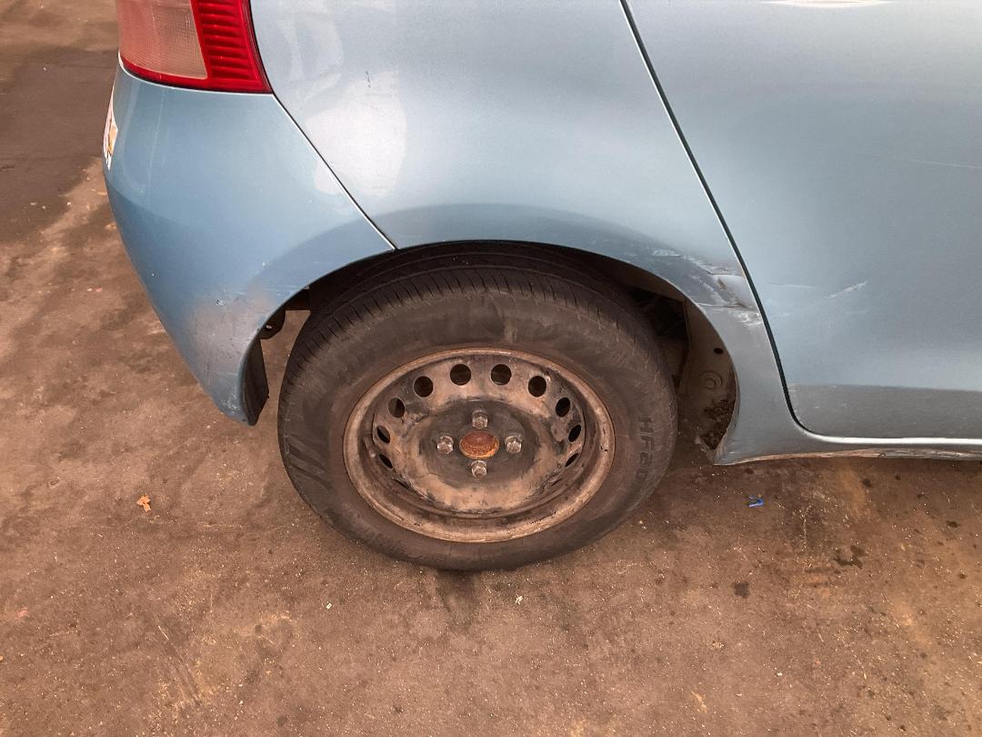 Photo '19' of Toyota Vitz Photo '19' of Toyota Vitz