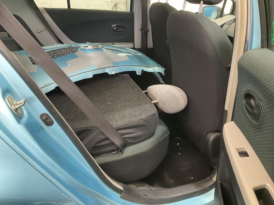 Photo '22' of Toyota Vitz Photo '22' of Toyota Vitz