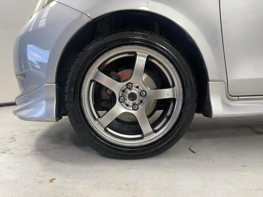 Photo '10' of Toyota Vitz