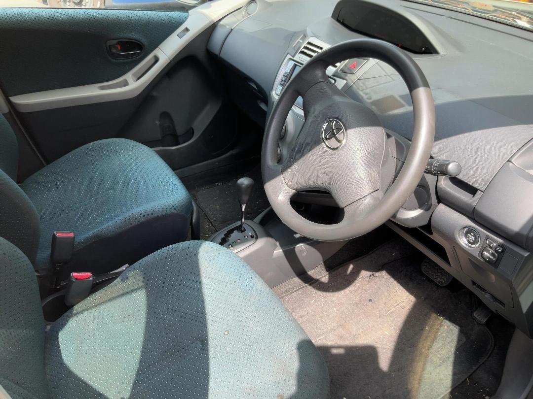 Photo '19' of Toyota Vitz