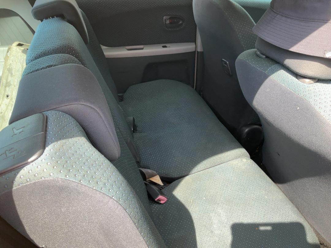 Photo '21' of Toyota Vitz