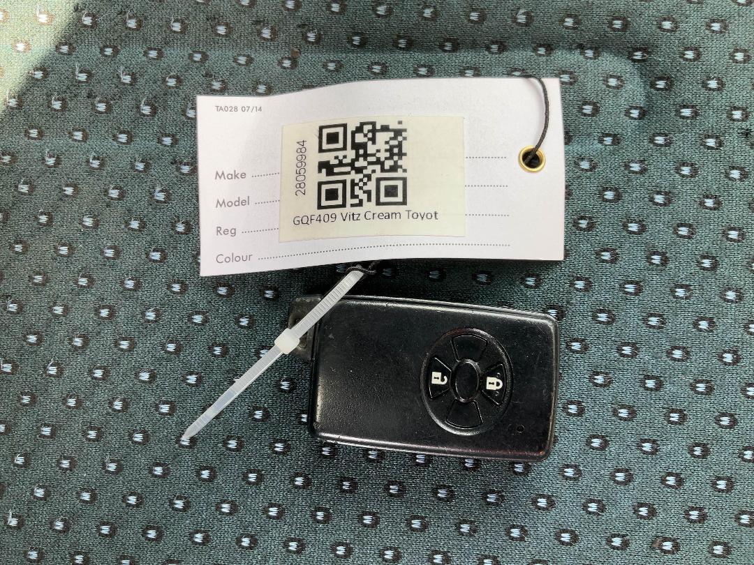 Photo '27' of Toyota Vitz