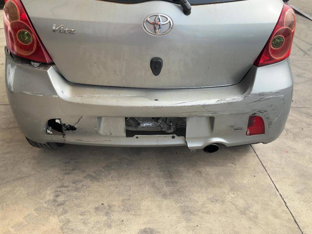 Photo '18' of Toyota Vitz