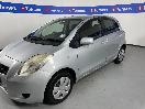 Thumbnail '4' of Toyota Vitz