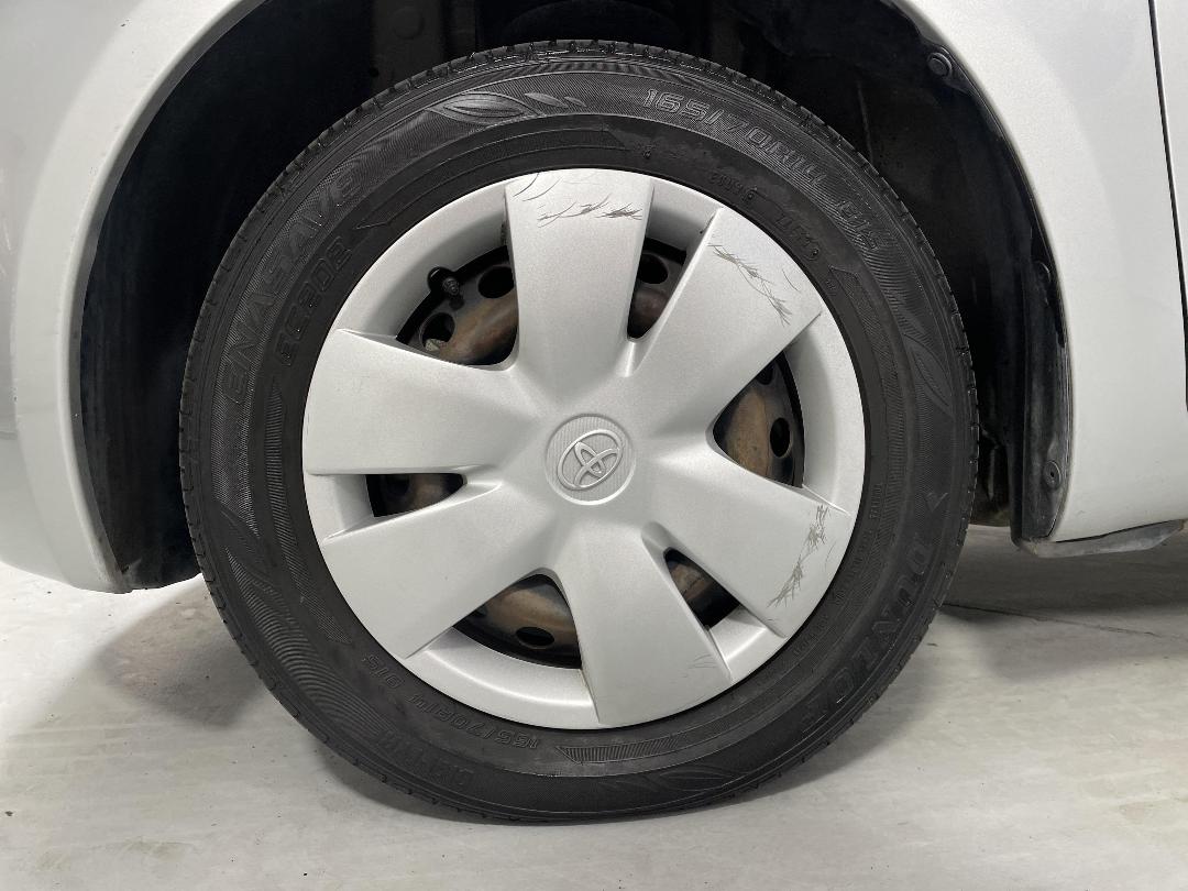 Photo '10' of Toyota Vitz Photo '10' of Toyota Vitz