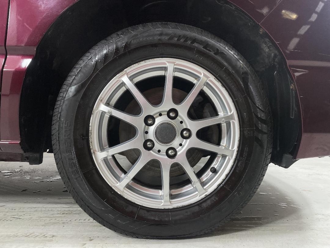 Photo '7' of Toyota Voxy Photo '7' of Toyota Voxy