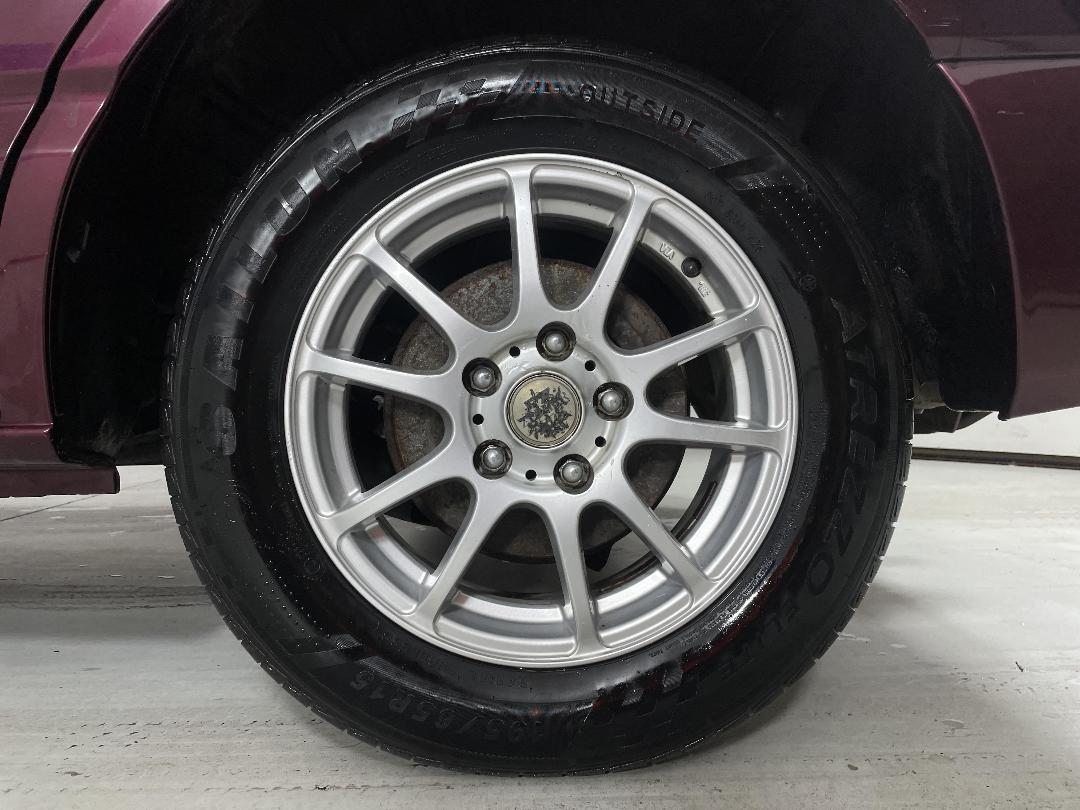 Photo '9' of Toyota Voxy Photo '9' of Toyota Voxy