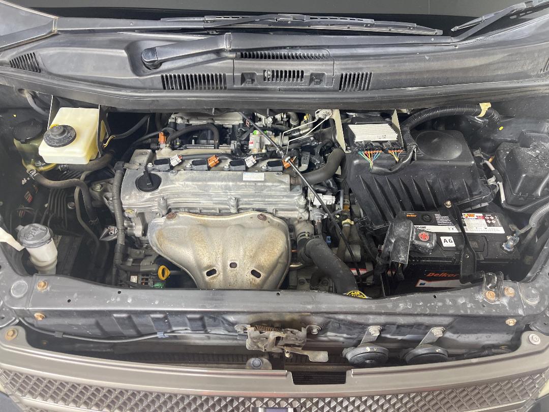 Photo '13' of Toyota Voxy