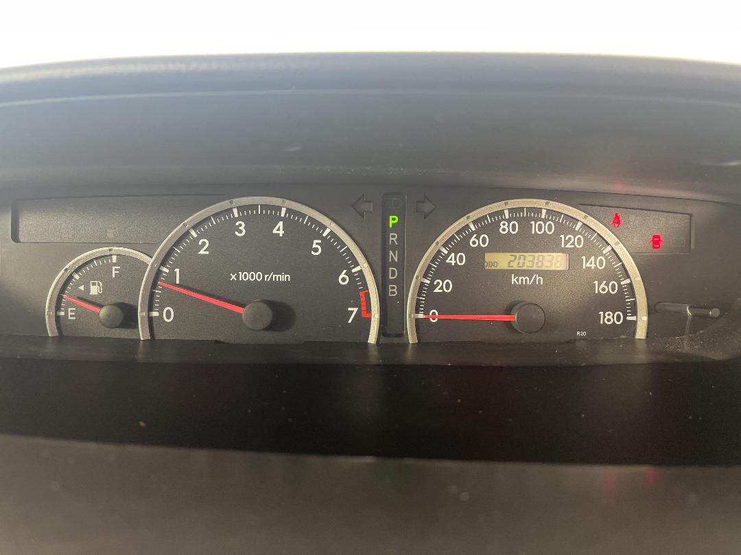 Photo '20' of Toyota Voxy