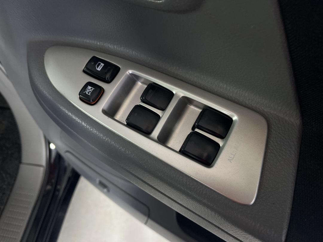 Photo '22' of Toyota Voxy