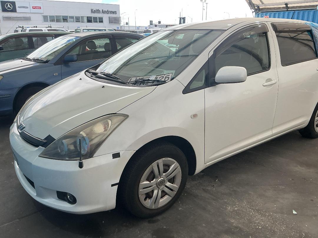 Photo '2' of Toyota Wish