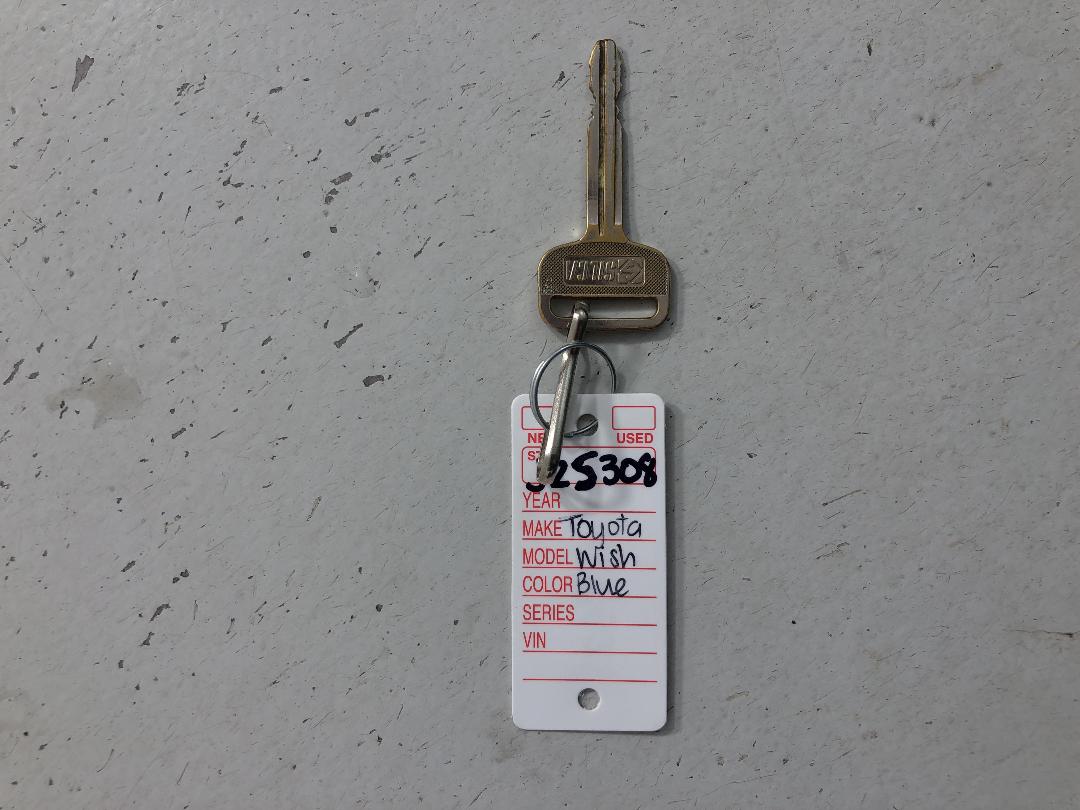 Photo '20' of Toyota Wish Photo '20' of Toyota Wish