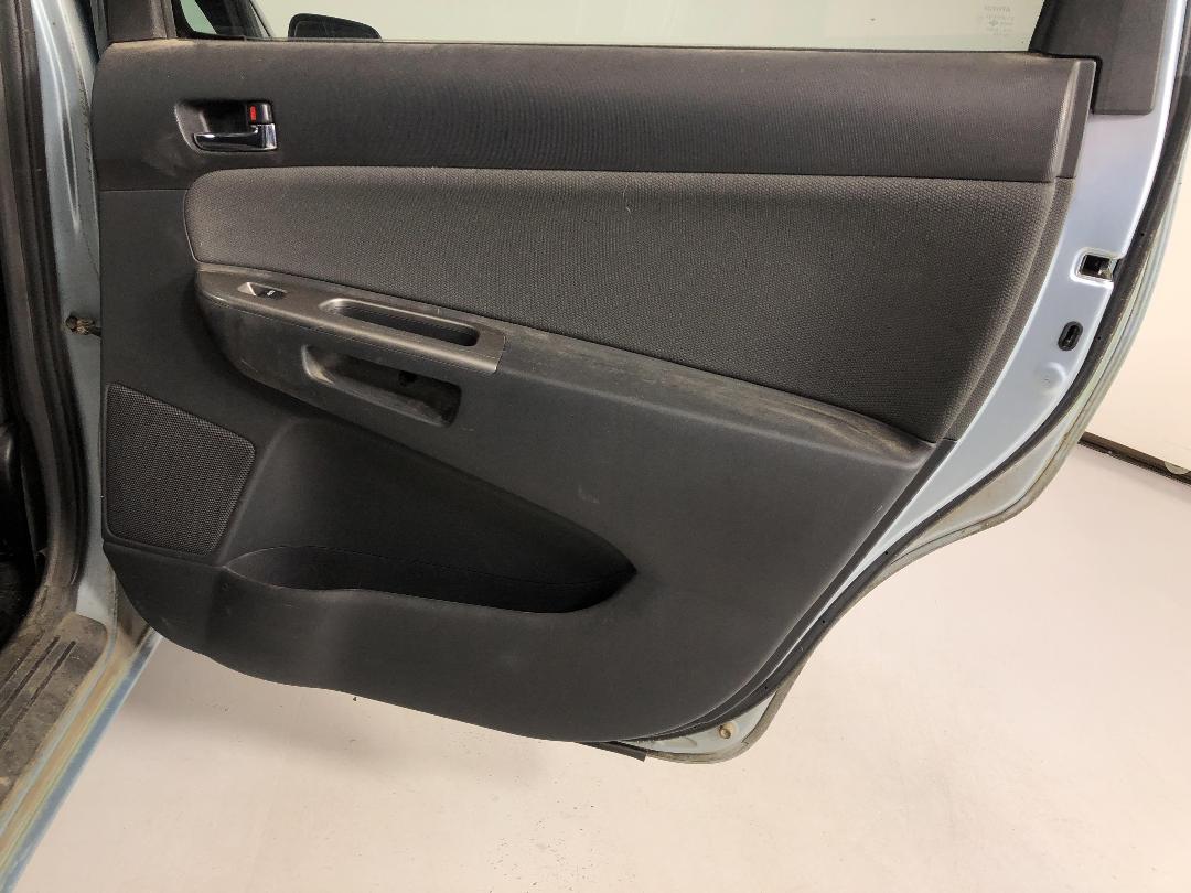 Photo '17' of Toyota Wish Photo '17' of Toyota Wish