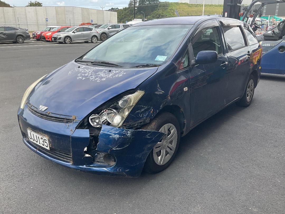 Photo '2' of Toyota Wish Photo '2' of Toyota Wish