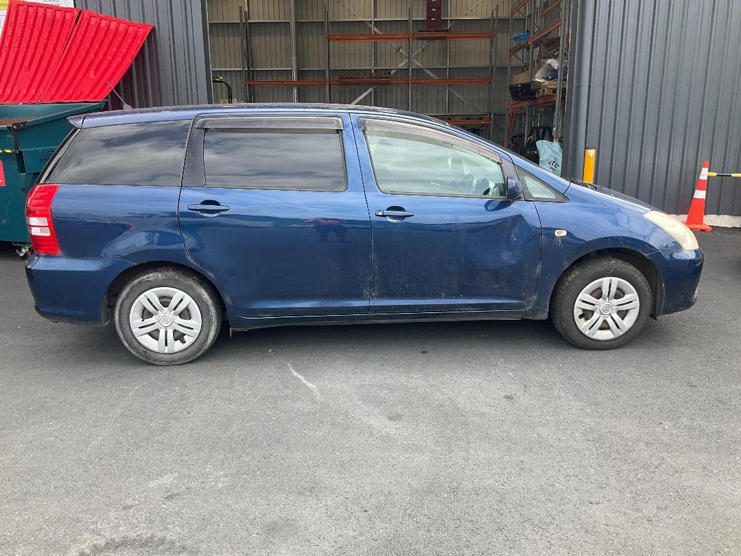 Photo '5' of Toyota Wish Photo '5' of Toyota Wish