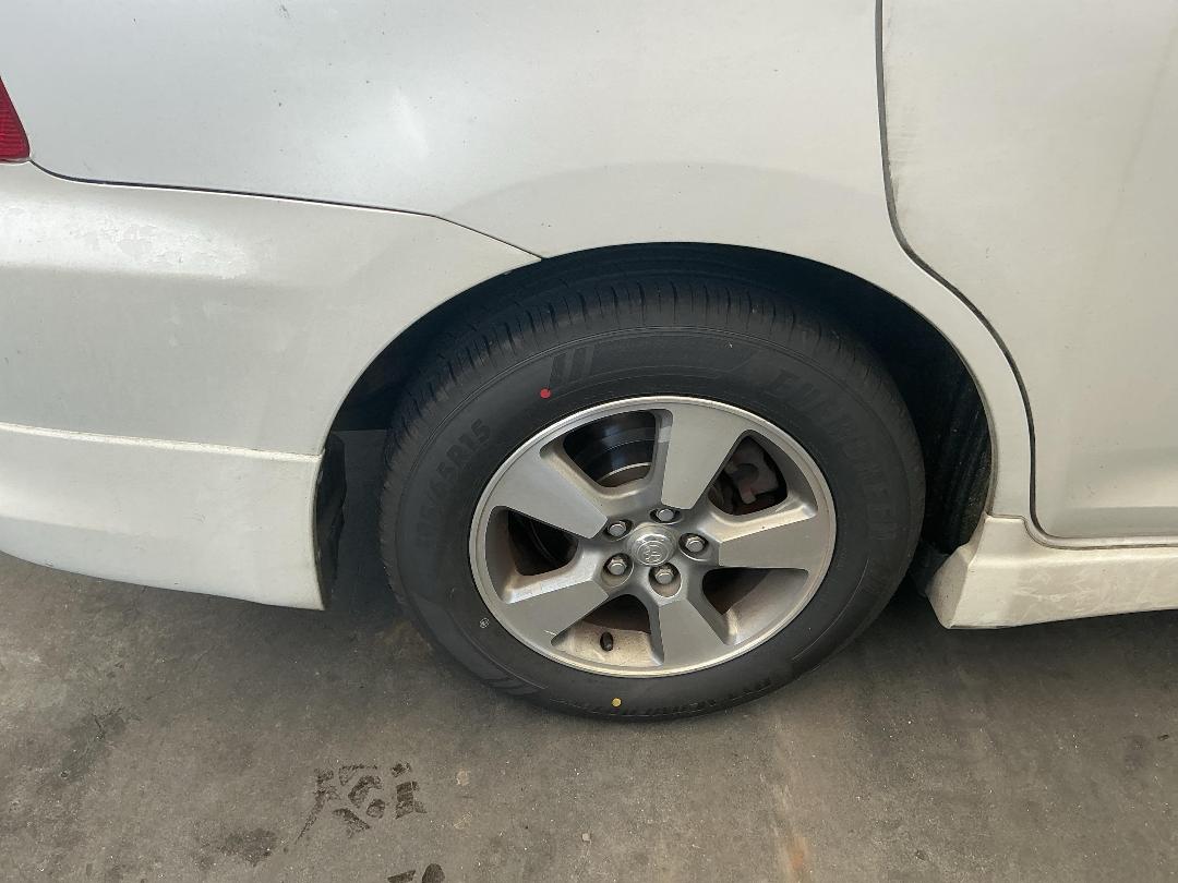 Photo '18' of Toyota Wish Photo '18' of Toyota Wish