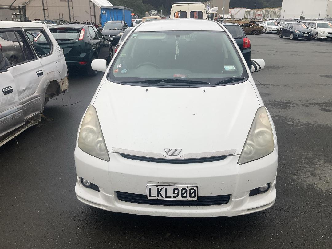 Photo '2' of Toyota Wish Photo '2' of Toyota Wish