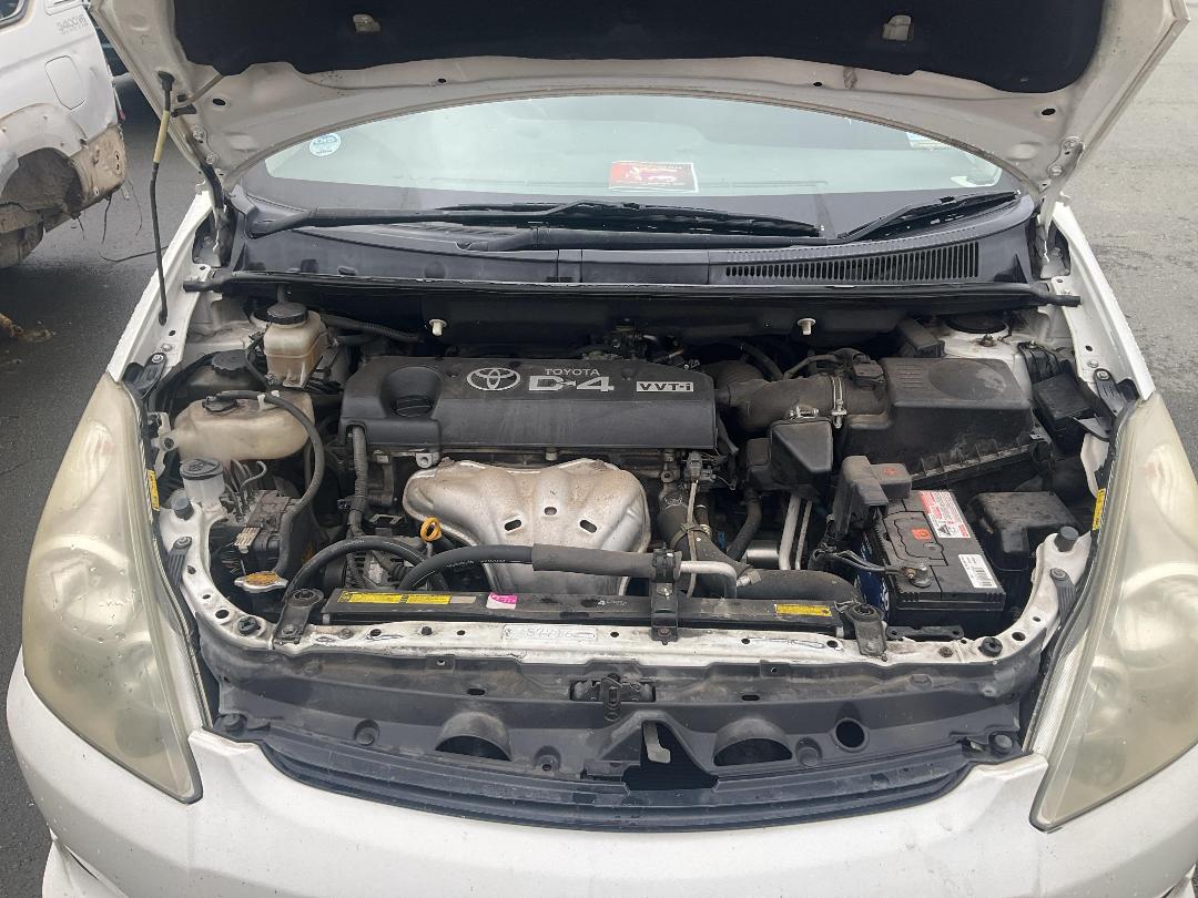 Photo '14' of Toyota Wish Photo '14' of Toyota Wish