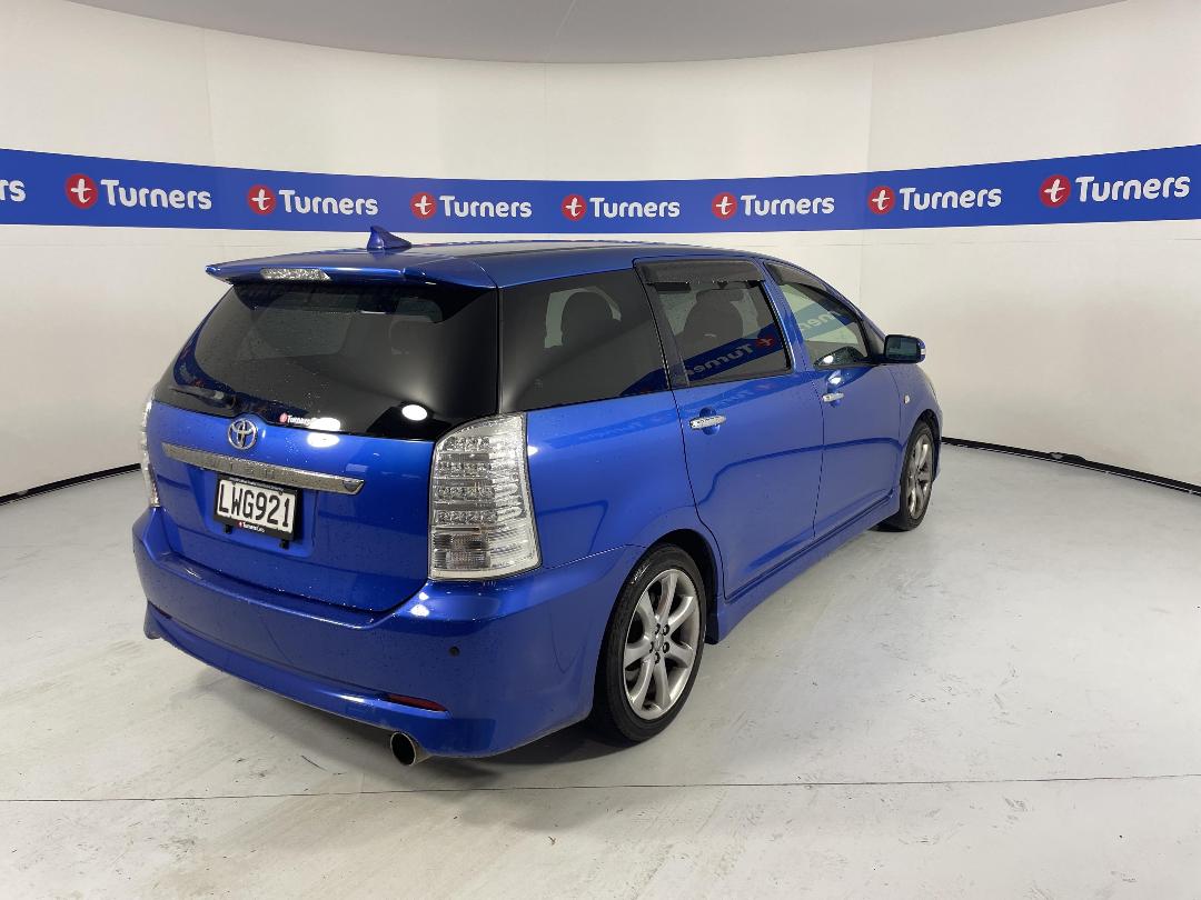 Photo '7' of Toyota Wish