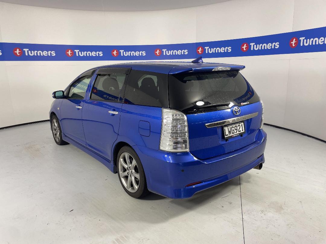 Photo '5' of Toyota Wish