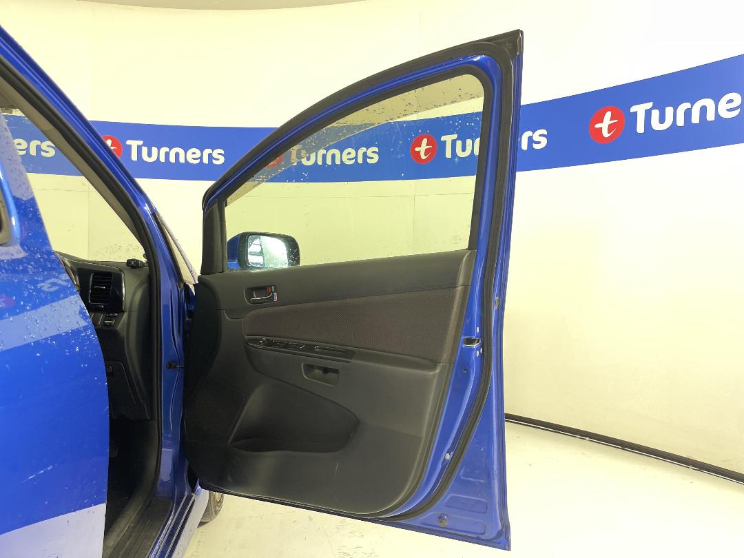 Photo '15' of Toyota Wish