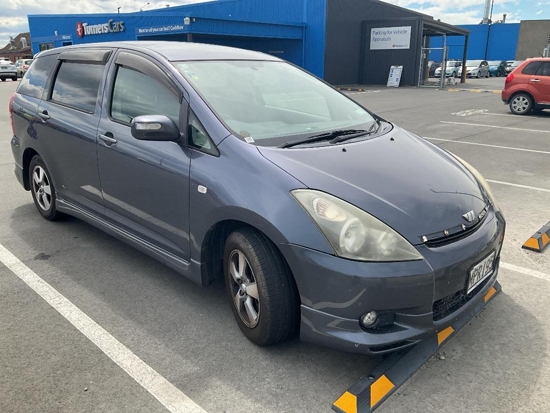 Photo '6' of Toyota Wish Photo '6' of Toyota Wish