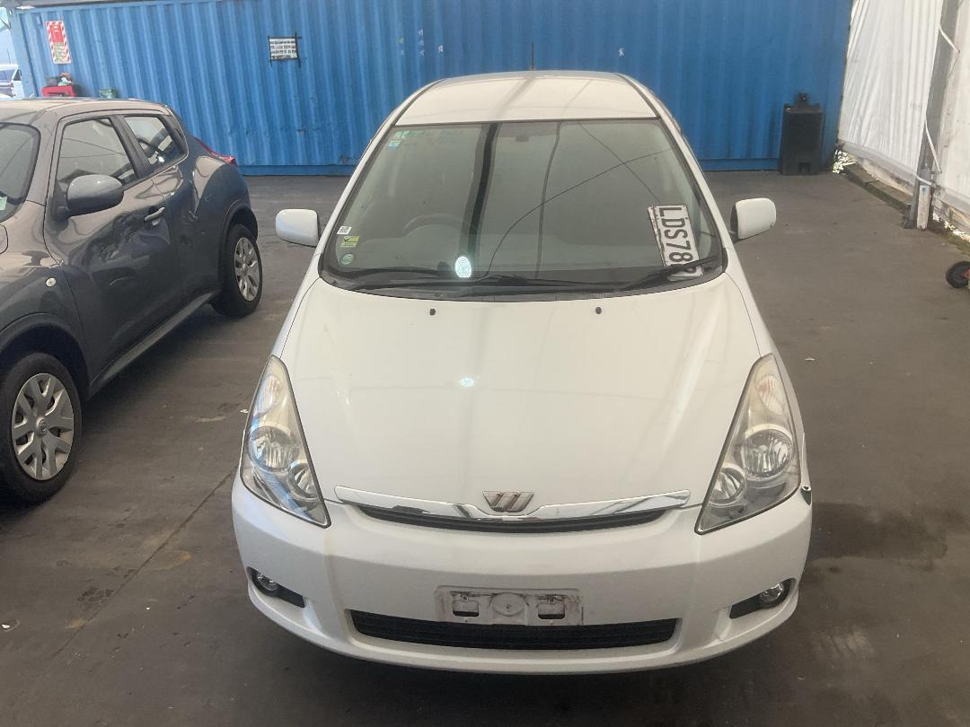 Photo '4' of Toyota Wish Photo '4' of Toyota Wish