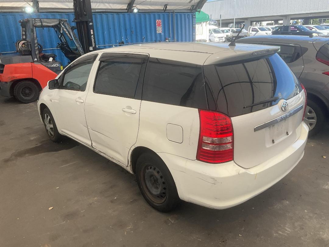 Photo '8' of Toyota Wish Photo '8' of Toyota Wish