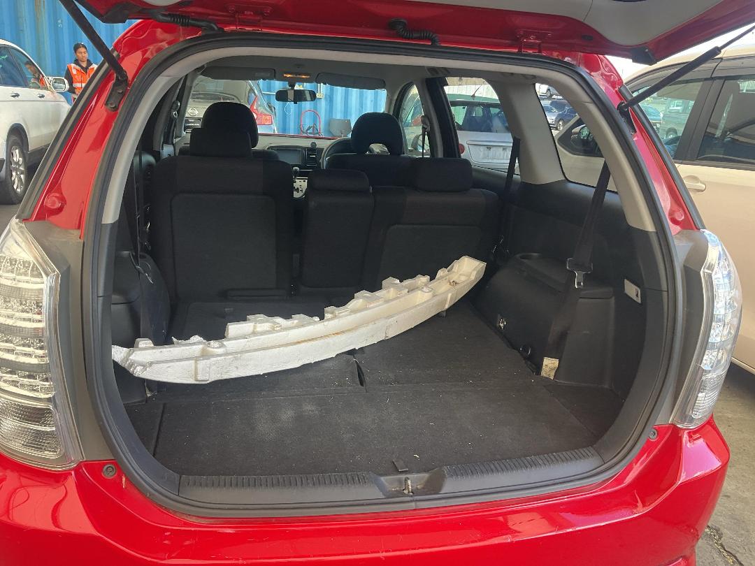 Photo '12' of Toyota Wish Photo '12' of Toyota Wish