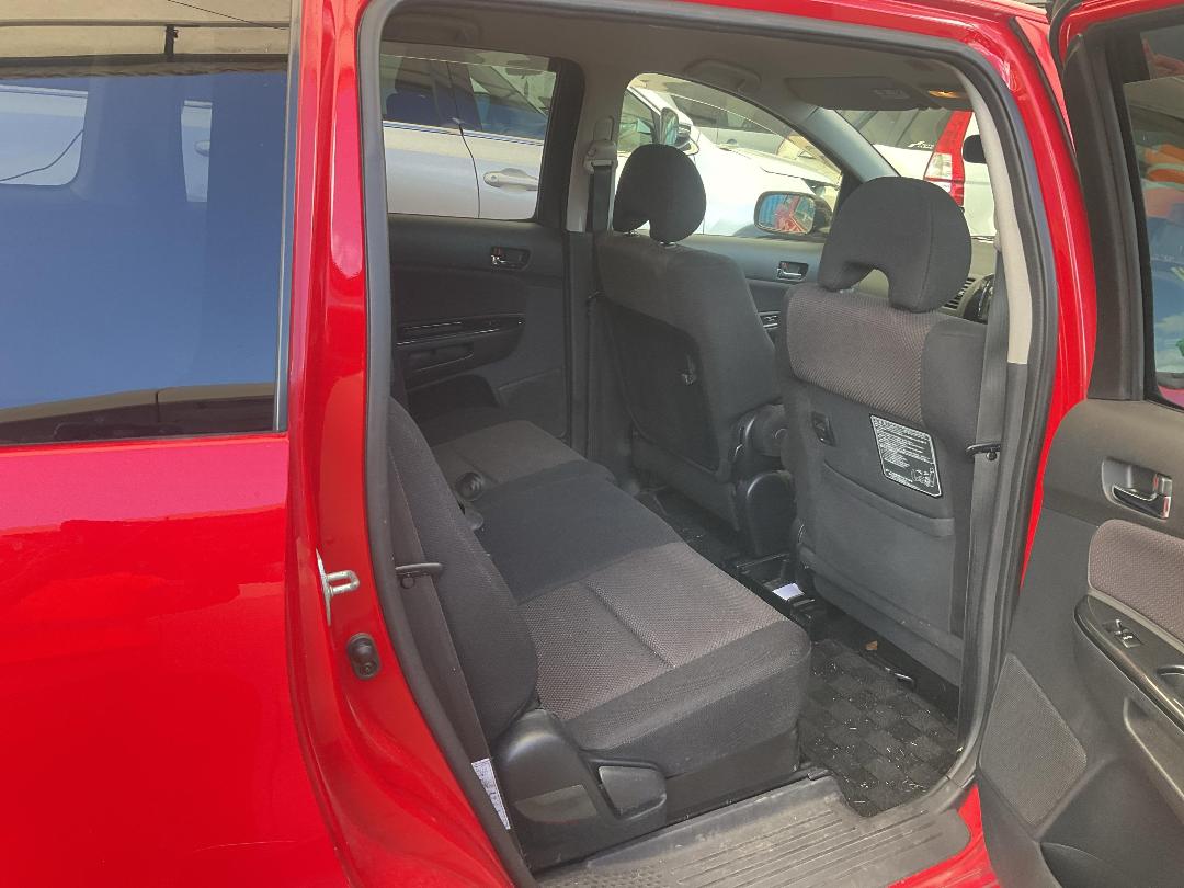 Photo '24' of Toyota Wish Photo '24' of Toyota Wish