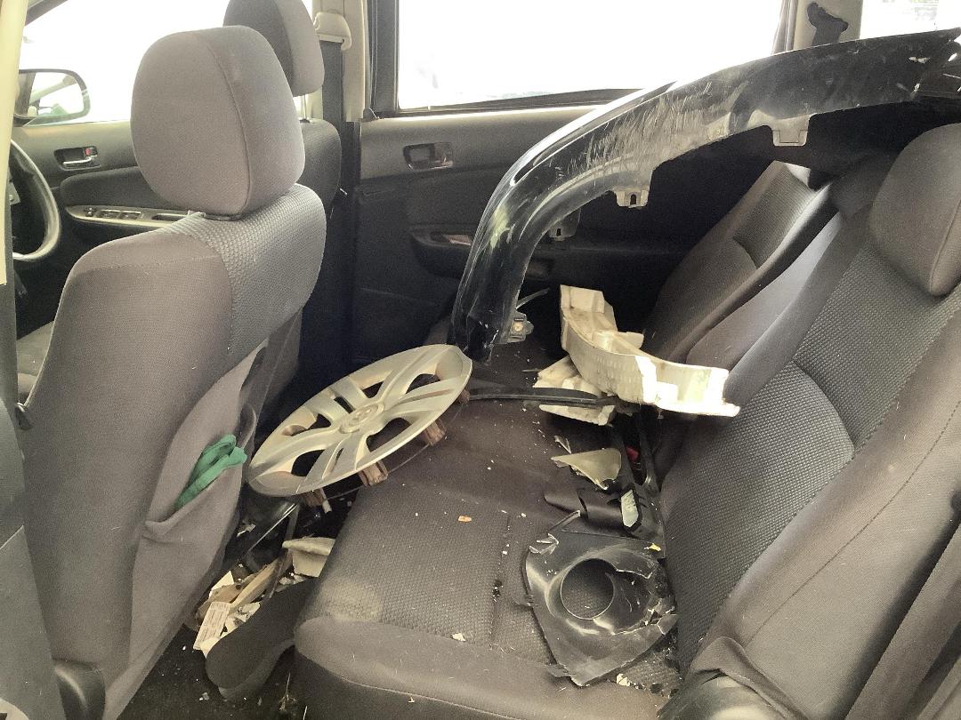 Photo '11' of Toyota Wish