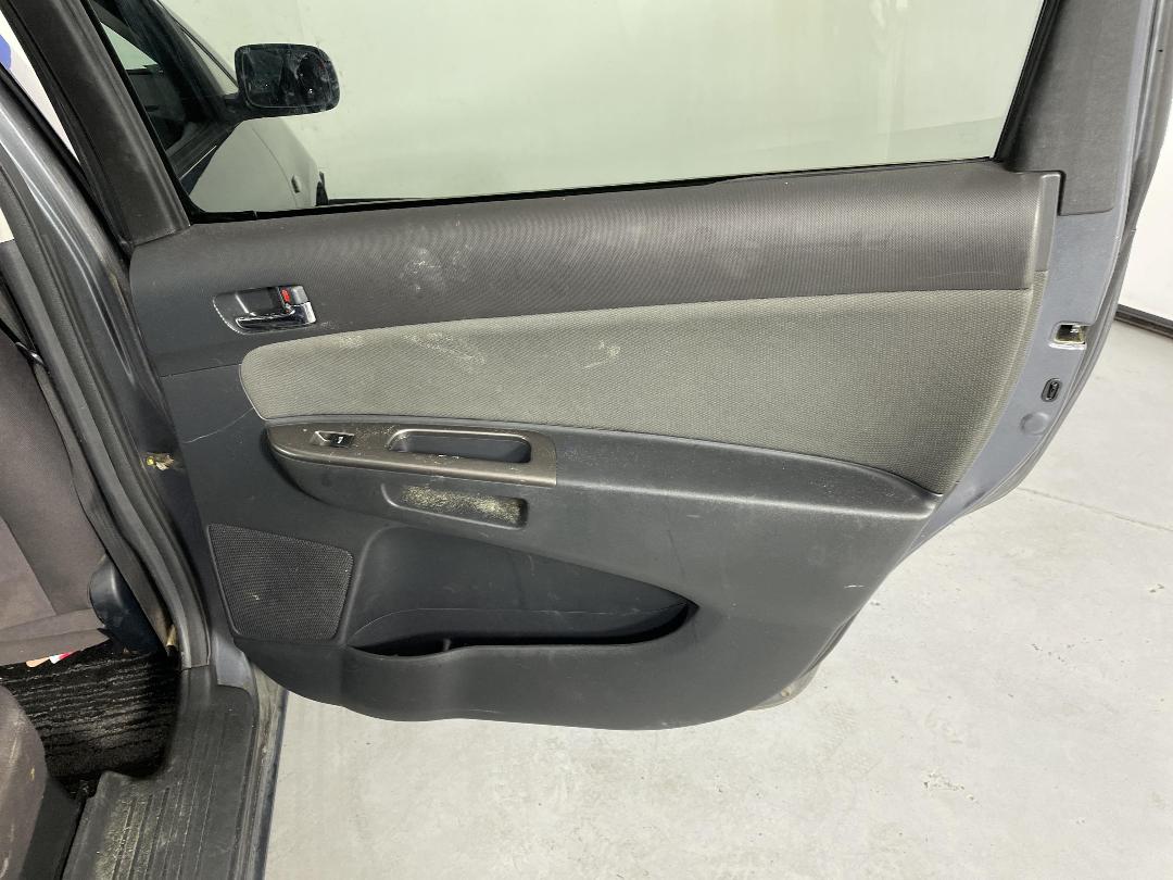 Photo '19' of Toyota Wish