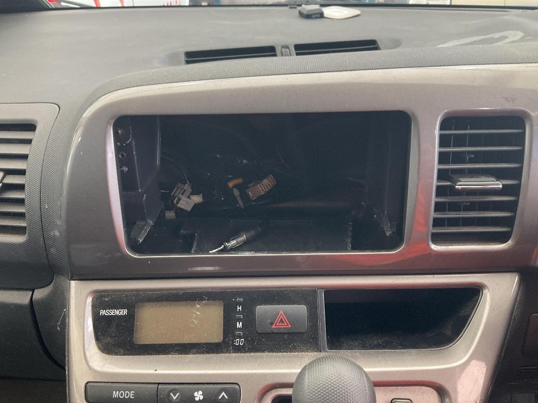 Photo '10' of Toyota Wish