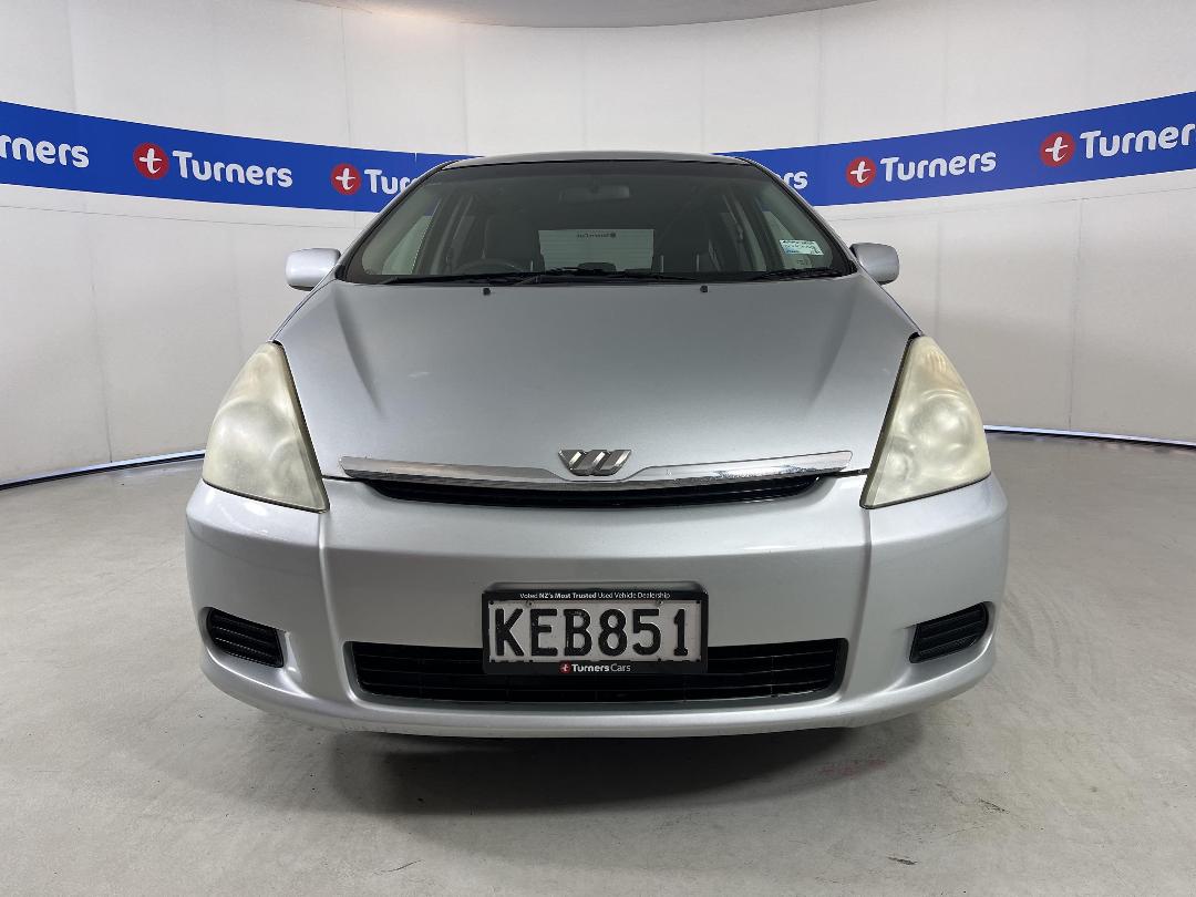 Photo '2' of Toyota Wish