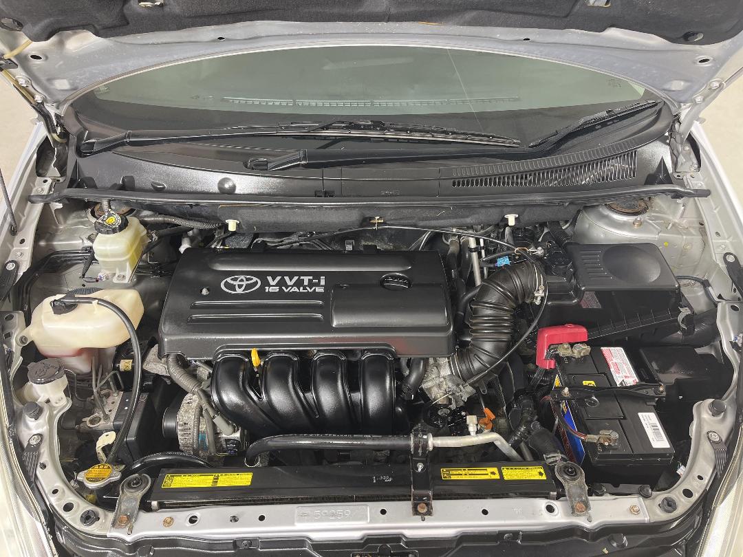 Photo '11' of Toyota Wish