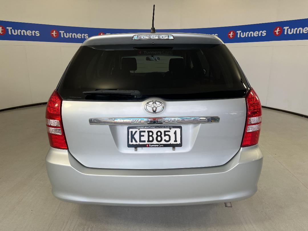 Photo '5' of Toyota Wish