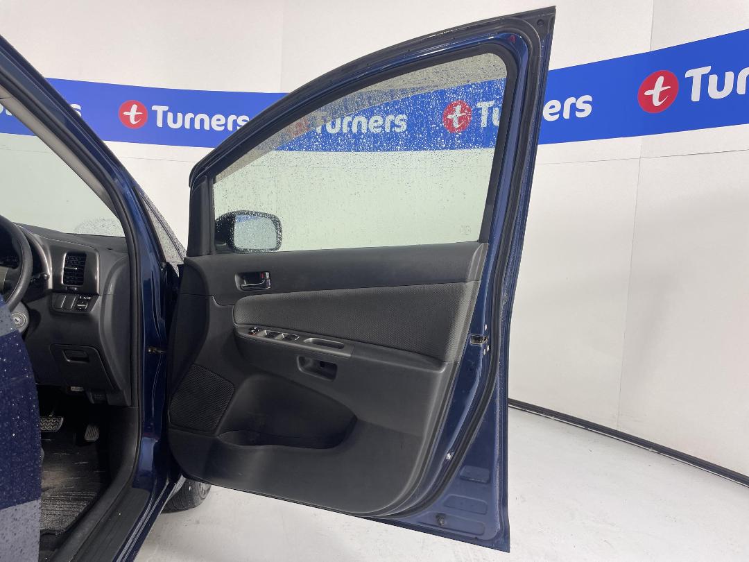 Photo '15' of Toyota Wish