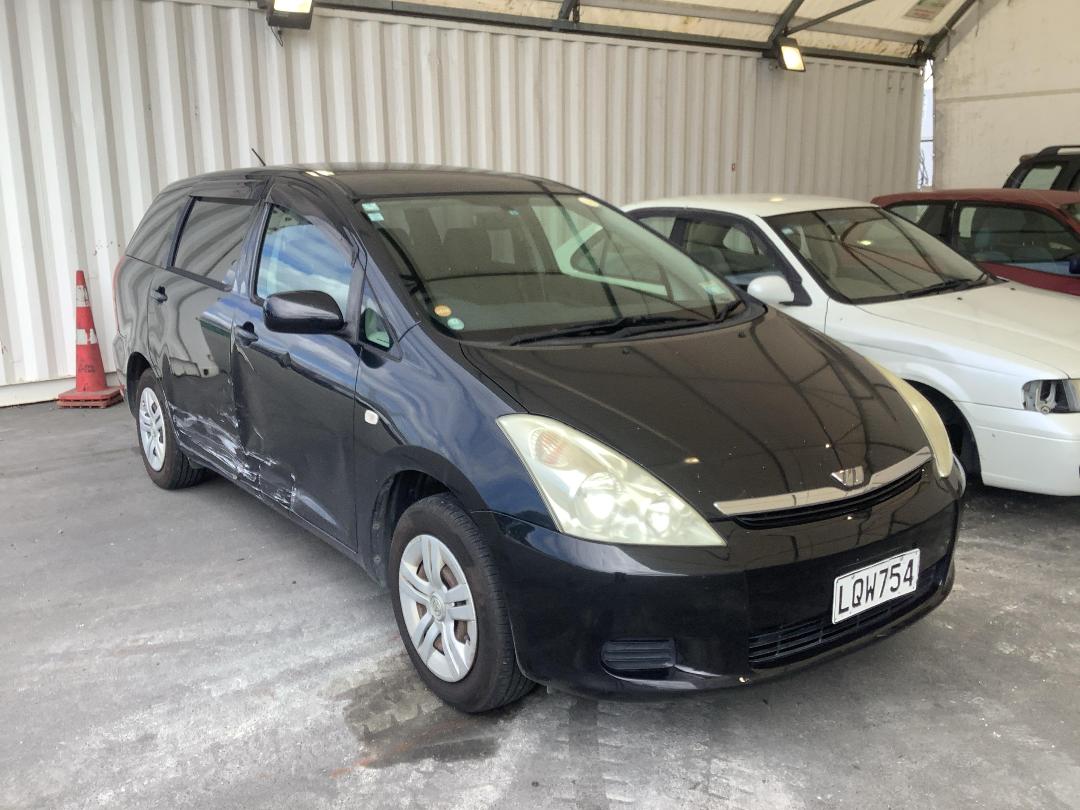 Photo '2' of Toyota Wish