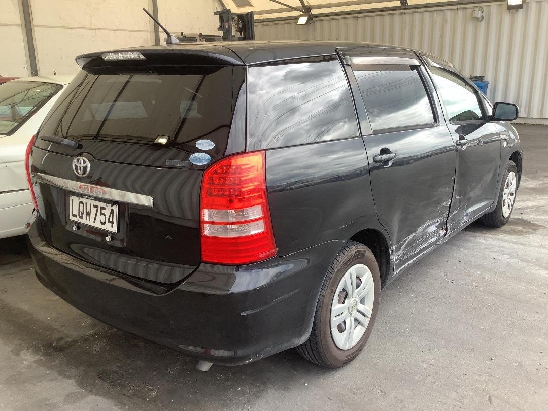 Photo '7' of Toyota Wish