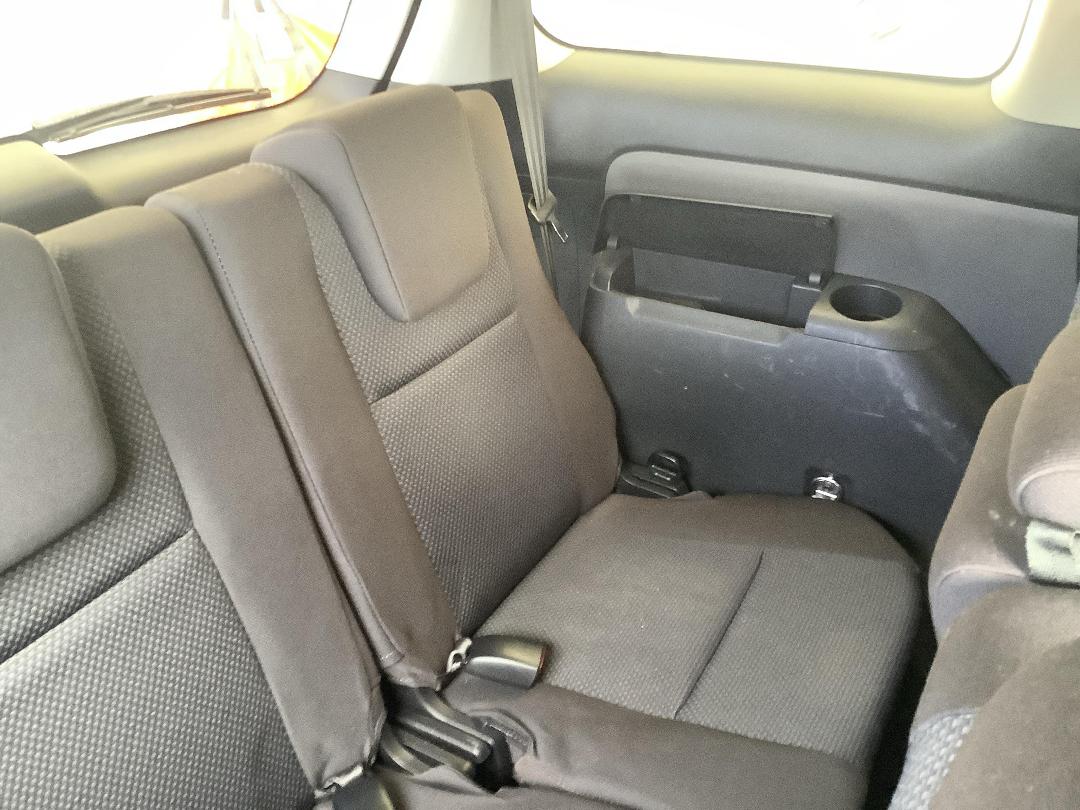 Photo '11' of Toyota Wish