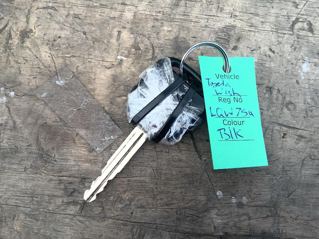 Photo '24' of Toyota Wish