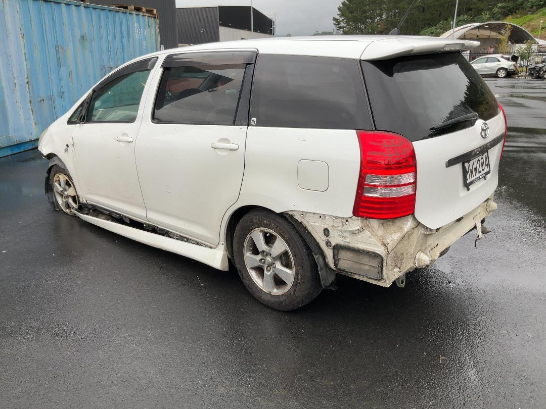 Photo '5' of Toyota Wish