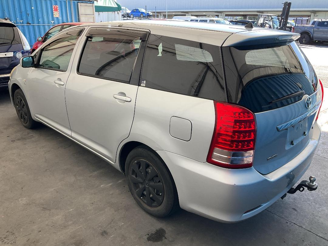 Photo '6' of Toyota Wish