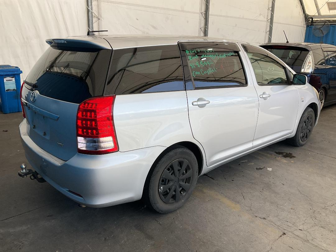 Photo '8' of Toyota Wish