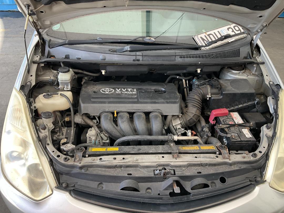 Photo '17' of Toyota Wish